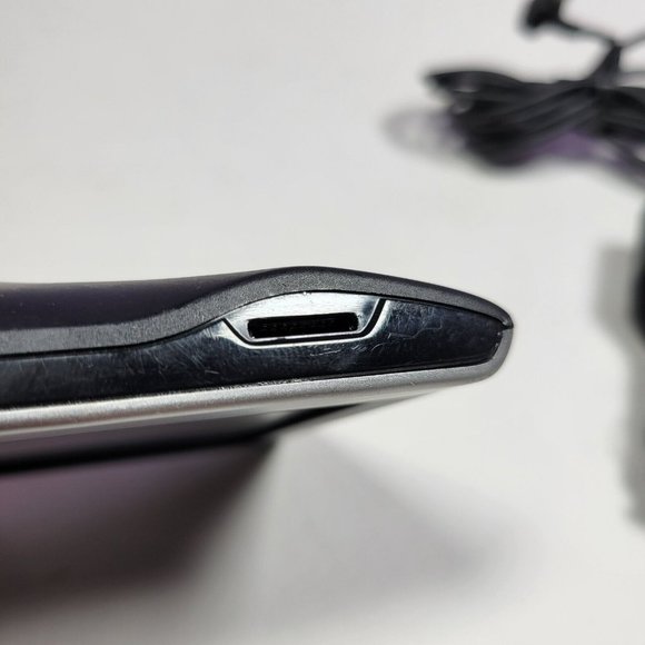 Garmin NUVI 2557LMT 5-inch GPS Navigation Unit Bundled w/ Car Charger - No mount - Picture 4 of 8